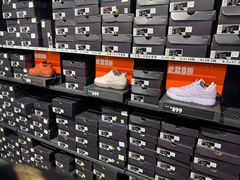 -NIKE上海青浦优选体验店