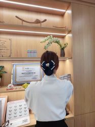 点击看大图 -宥莉·ULLY 痘敏肌•科技皮肤管理中心