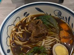-康师傅私房牛肉面(马泉营奥莱店)