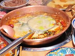 -洱火云南酸菜牛肉火锅(石景山当代商城店)