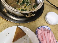 -东巴谷野生菌火锅餐厅