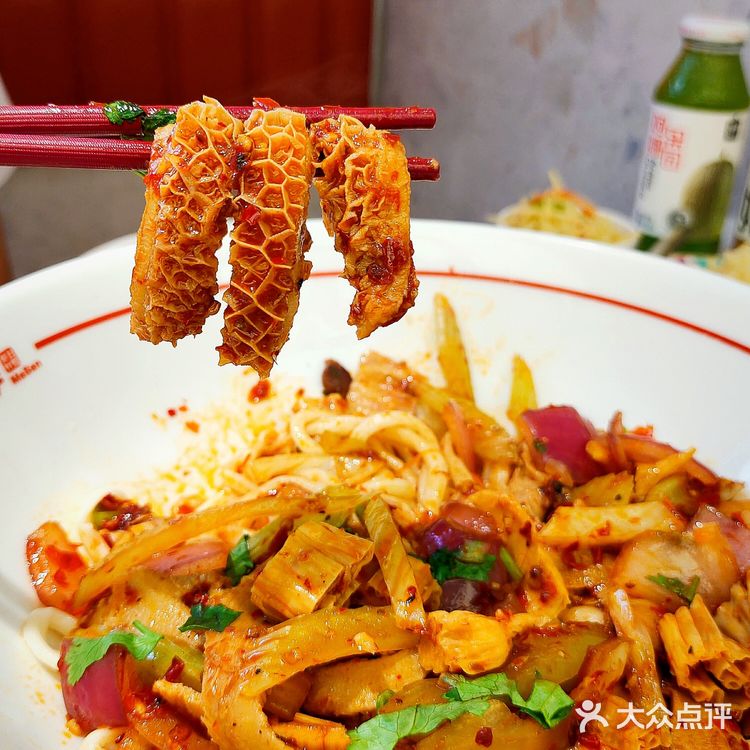 西北香爆肚拌面🍜 好吃到吃撑了‼️ 