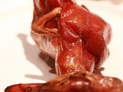 港式烤乳鸭-东富酒家(龙湖西溪天街店)