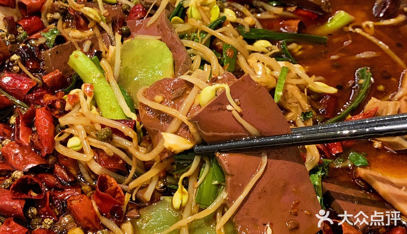 春天的第一顿龙虾‼️可以永远相信土豆丝拌饭