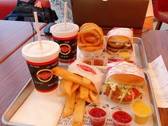 -FATBURGER 特富客汉堡(外交公寓店)