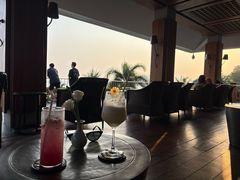 -日落吧·海景咖啡厅·餐酒吧·鸡尾酒·下午茶·乐队表演·浪漫夕阳·三亚文华东方酒店