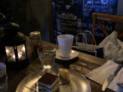 -SISTERS BAR RESTAURANT川意酒馆(嘉善老市H楼店)