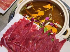 鲜牛肉-大理董·董家小厨野生菌火锅(古城旗舰店)