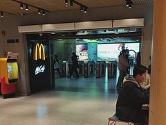 -麦当劳(中山公园龙之梦店)