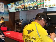 -汉堡王(房山绿地缤纷城店)