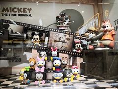 -泡泡玛特POPMART(上海环球港店)