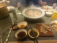 -牛YO寿喜烧·铁板烧和牛火锅自助(市府恒隆店)