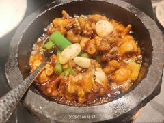 无极蒜香蛙-桂满陇·蟹黄小笼汤包(清河万象店)