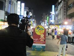 -六合夜市