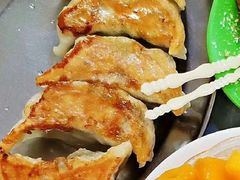 鲜肉韭菜煎饺-芬芳甜品(同福路店)
