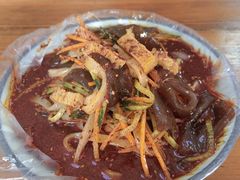 -不起眼麻辣烫凉皮店