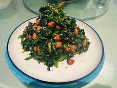 果仁菠菜-八珍饺子·烤鸭·家常菜