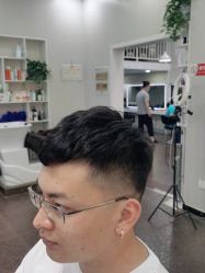 -都市靓剪烫染沙龙