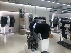 -ZARA(大上海时代广场店)