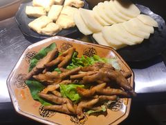 -冰冰龙虾·江湖菜·花园江景餐厅