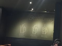 -星巴克臻选(南京金茂览秀城店)