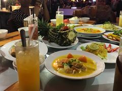 -Lanterns Vietnamese Restaurant
