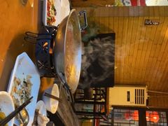 -临江餐馆二楼美食部落