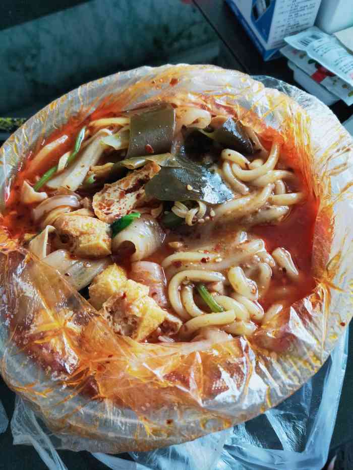 箐山砂锅麻辣烫(解放花园店)