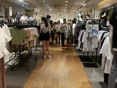 -三福时尚(三峡广场华夏银座店)