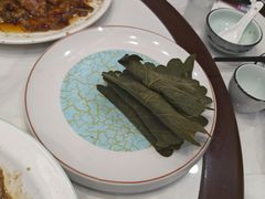 饽椤叶饼-龙香居海鲜浑锅家常菜·特色驴肉