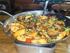 -老唐三下锅 ·张家界地标美食(溪布街店)