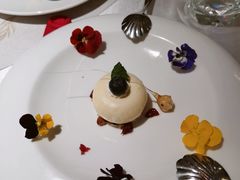 -晶雅花园西餐厅(南京首店)