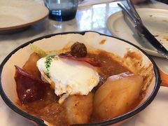 里奥哈风味香肠炖土豆班尼迪克蛋-OLLA 西班牙餐厅(丰盛里店)