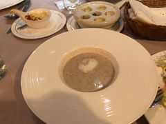 法式蘑菇汤-戈雅法餐厅(世界城广场店)