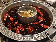 -杨肥肠火锅大排档(火车站花园店)