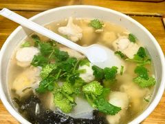 -手劲鱼丸馄饨铺(哈一百店)