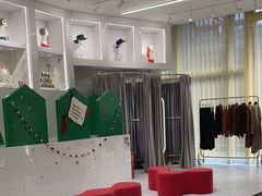 -LADY FAFA(巨鹿路陕西南路路口店)