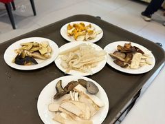 -天宜隆蘑菇宴火锅(石景山旗舰店)