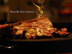 -恰餐厅及酒吧 CHAR Bar & Grill (北京丽都皇冠假日店)