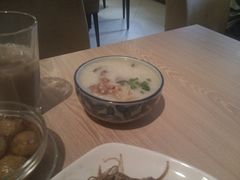 香菇鸡丝粥-港东盛宴烧腊至尊