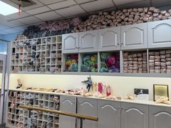 -上海路易十四芭蕾良品舞蹈用品店(美丽华商务中心店)