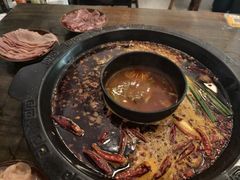-黄潇洒老火锅(九眼桥宏济巷店)