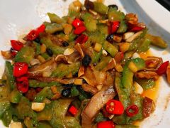 -黄泥岗·地道湖北菜(奥特莱斯店)