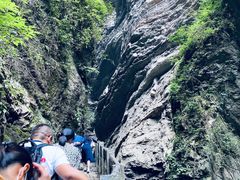 -龙水峡地缝景区