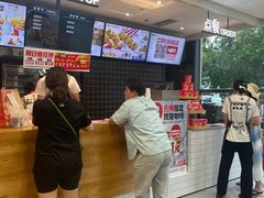 -肯德基(万科广东路店)
