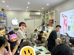 -修卜凡二手严选店·手机维修·回收租赁(川沙地铁站店)