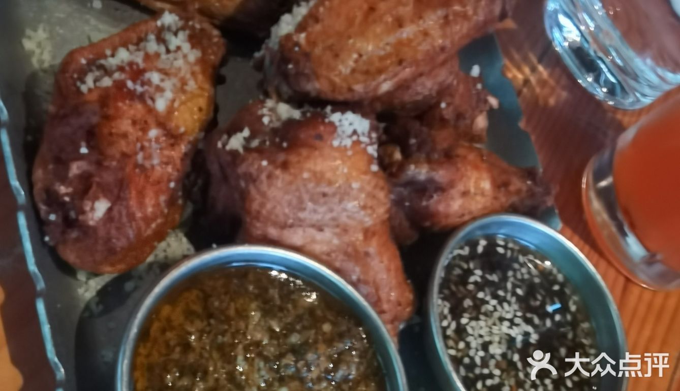 运动、看球、吃饭