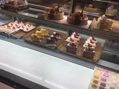 面包甜点陈列柜-巴黎贝甜(大宁国际商业广场店)