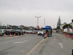 -新场古镇-停车场