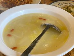 -小放牛炒菜馆(军校店)